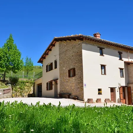 Le Castellare Farm stay *