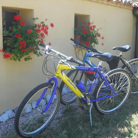 Le Castellare Farm stay *